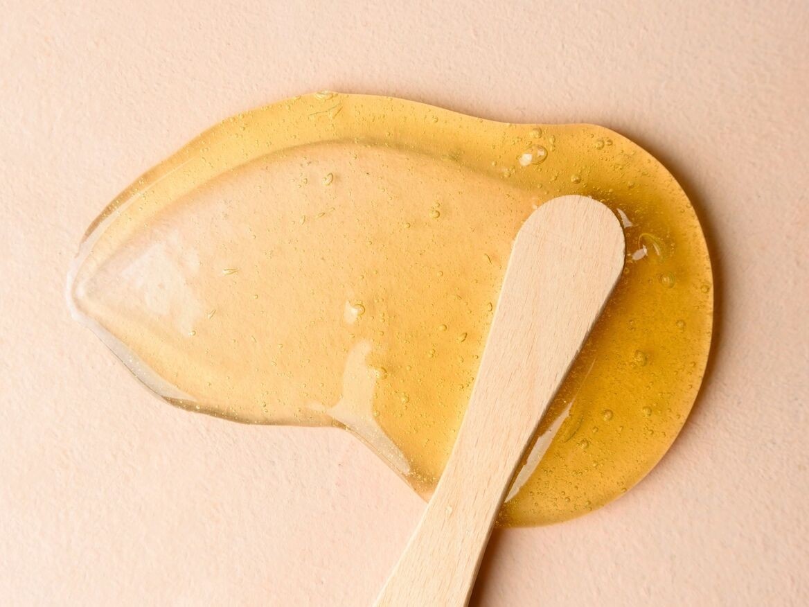 brow wax